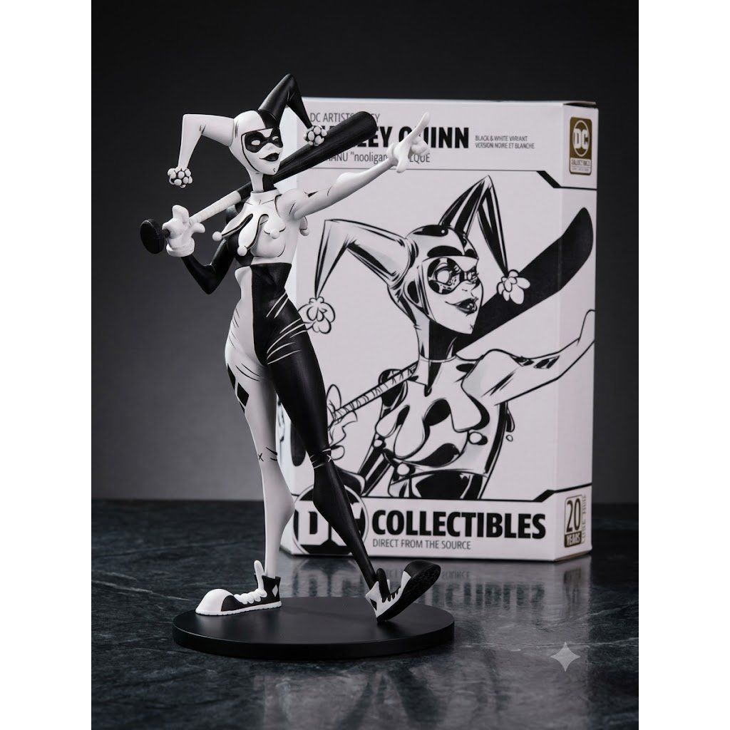 DC Artists Alley Harley Quinn Black and White Variant