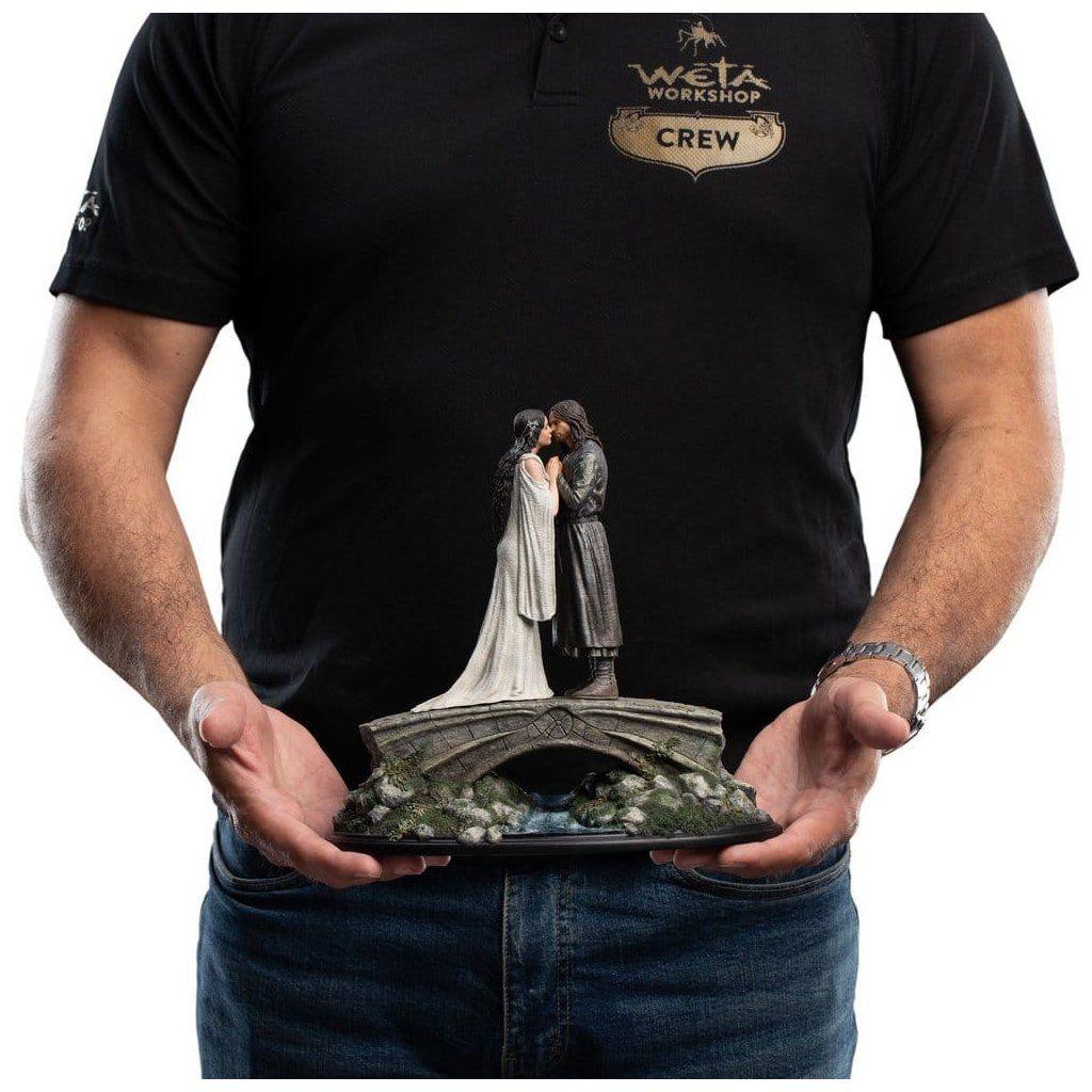 Aragorn Arwen Rivendell Statue