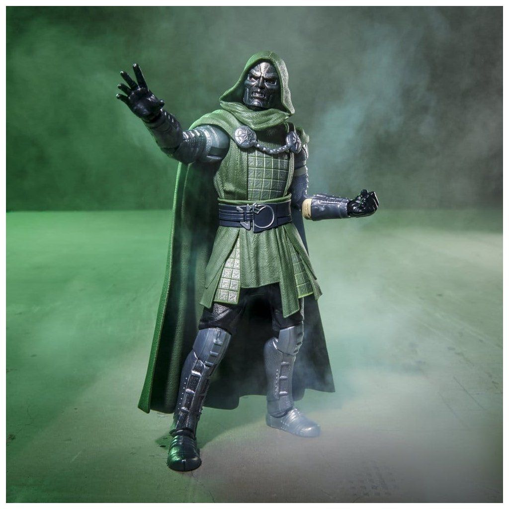 Doctor Doom Marvel Legends Avengers Doomsday detail