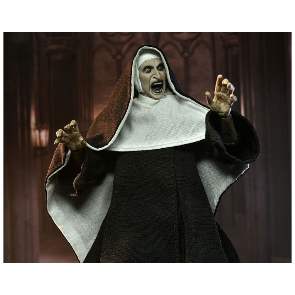 The Nun Valak NECA Ultimate action figure detail